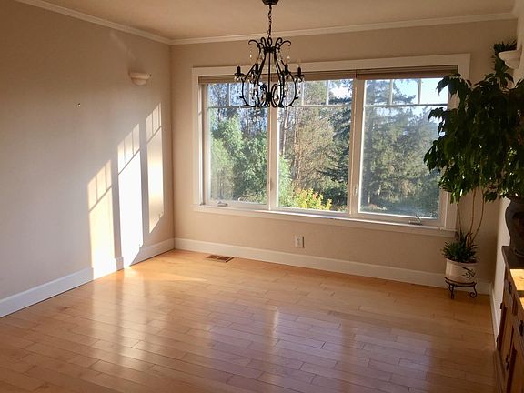 4th image of 125 Eastridge Ct