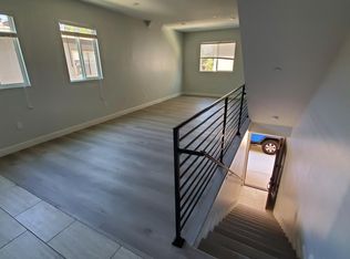 1216 W 39th St #4, Los Angeles, CA 90037