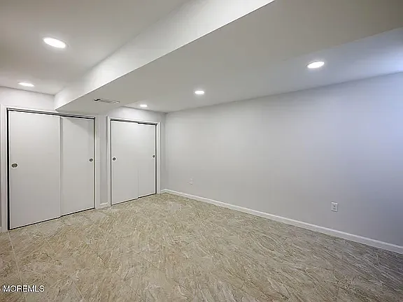 19 Princeton Dr — Photo 25