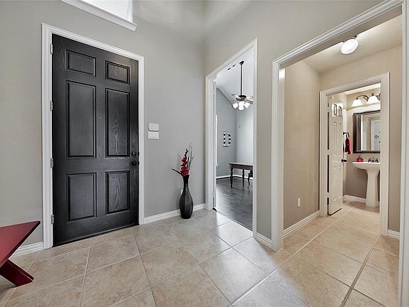 4th image of 2906 Helding Park Ct