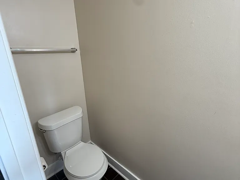 7519 Sugarcreek Dr — Photo 5