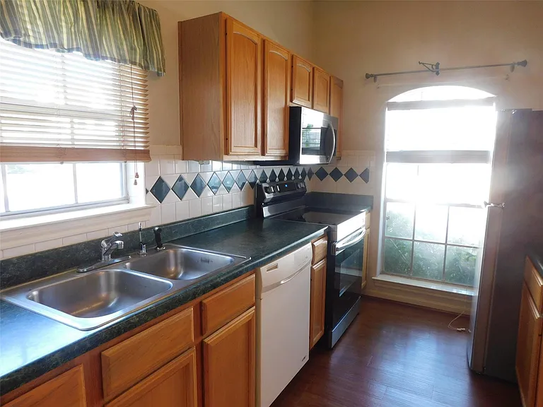 2710 Grants Lake Blvd #G3 — Photo 4