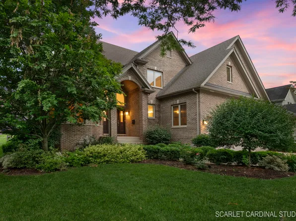612 S Wright St, Naperville, IL 60540