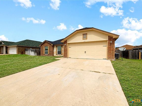 3rd image of 2609 Alamocitos Creek Dr