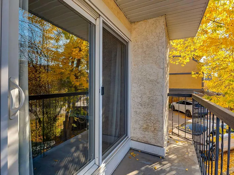 1817 N 11th Ave SW #202 — Photo 17
