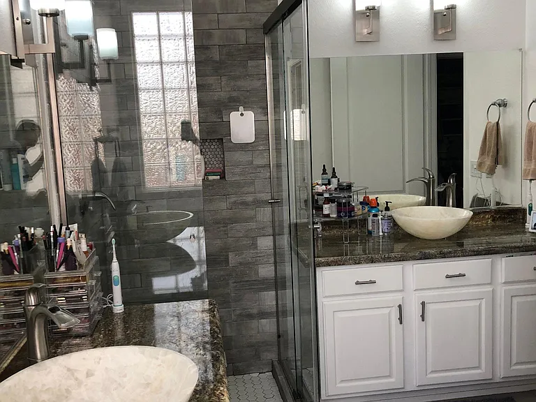 4322 N 78th St #6 — Photo 38