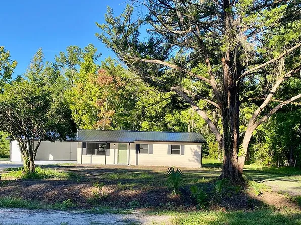 109 Ivey Rd, San Mateo, FL 32187