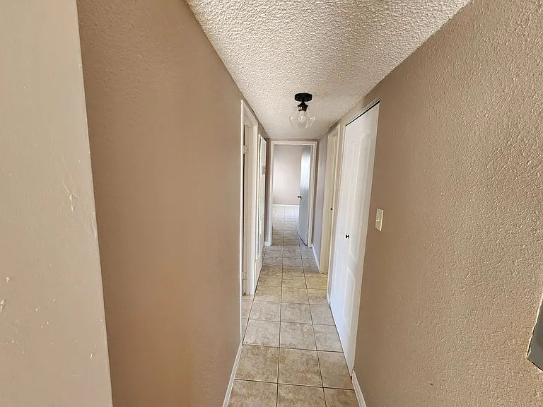 1705 Breckenwood Ct #1 — Photo 6