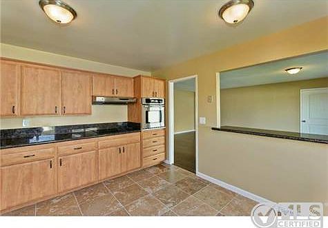 4th image of 7258-60 Tait St