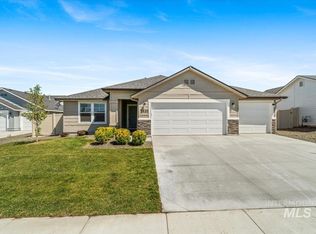 1520 W Pendulum Cove Dr, Kuna, ID 83634