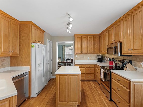 5th image of this home