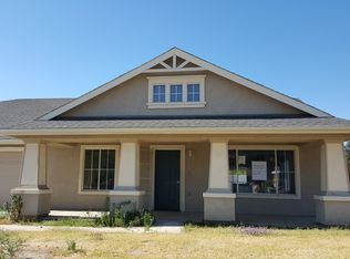 1318 Plum St, Selma, CA 93662