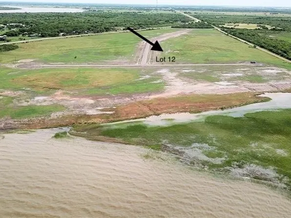 12 Enson Dr, Pt Lavaca, TX 77979