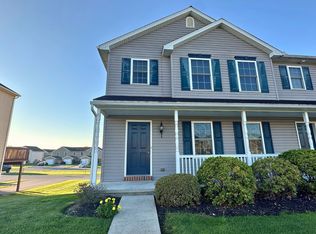 346 Meadow View Dr, Myerstown, PA 17067