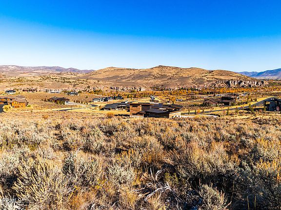 4th image of 6155 E Cuttbow Cir #82