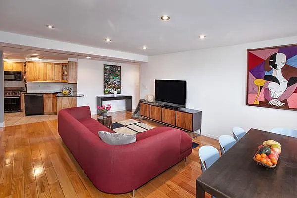 Sold by Engel & Völkers New York City | media 2