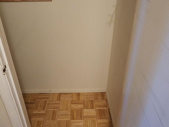 5th image of 54 Lincoln Ave Floor 2