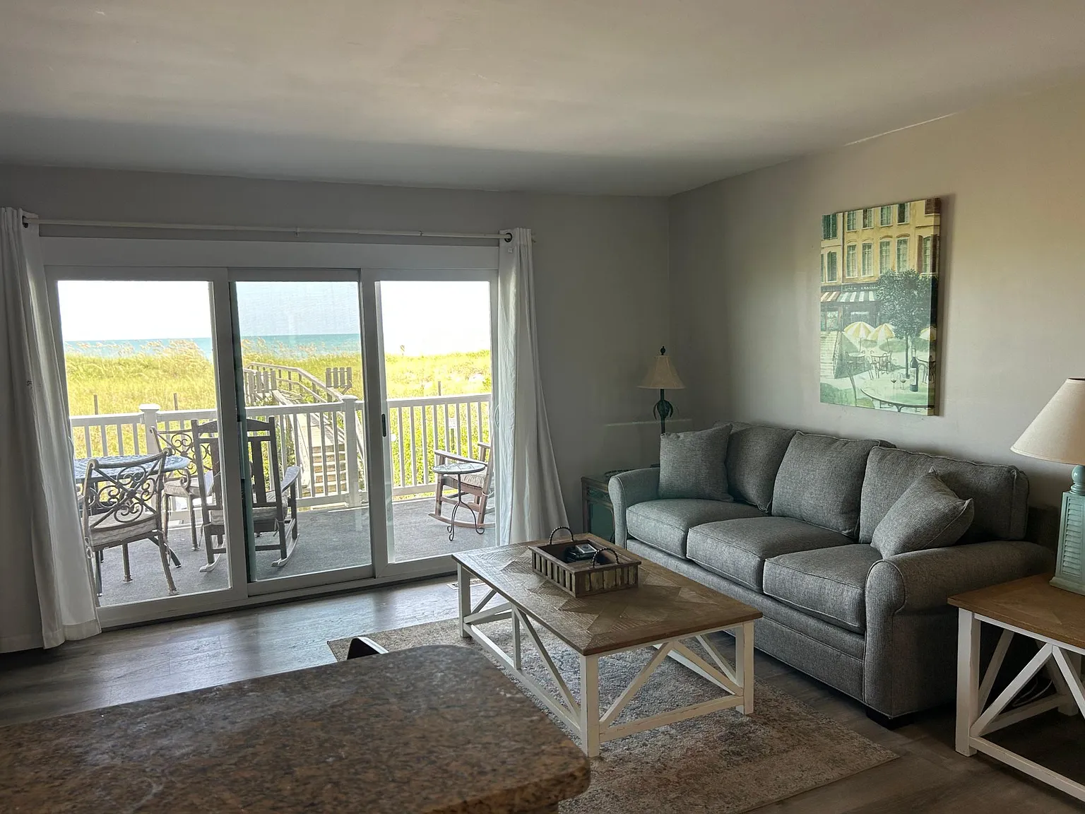 2 bed, 850 sqft, $1,835 — Photo 4