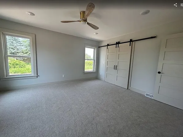 16740 24th Ave, Coopersville, MI 49404