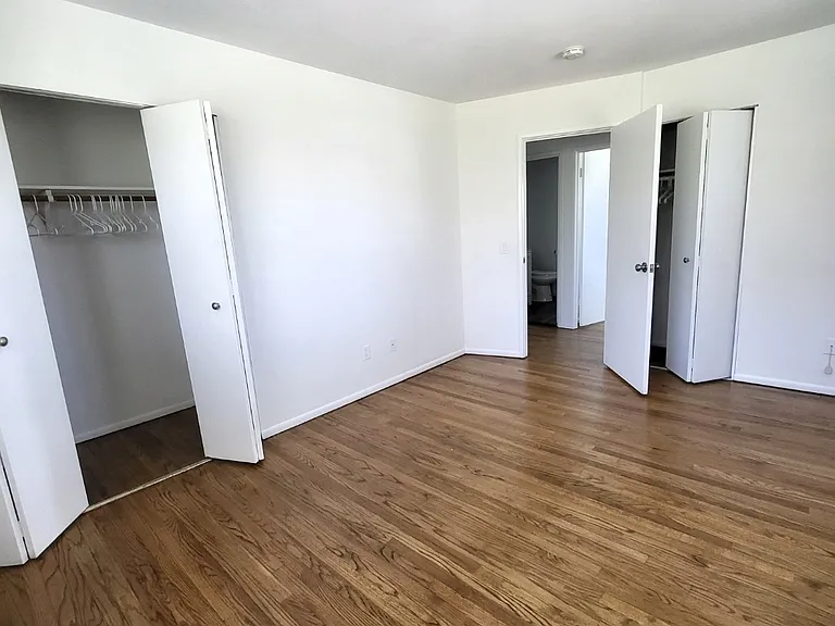 24 Woodward Ave #1 — Photo 6