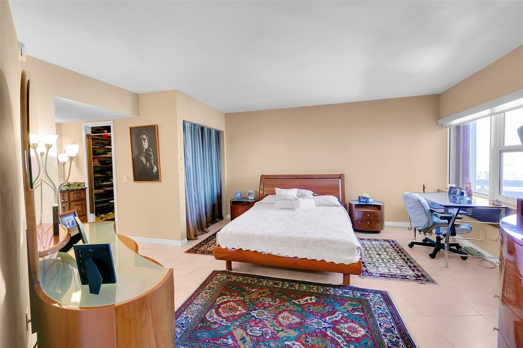1200 HIBISCUS Avenue #PH3, photo 9