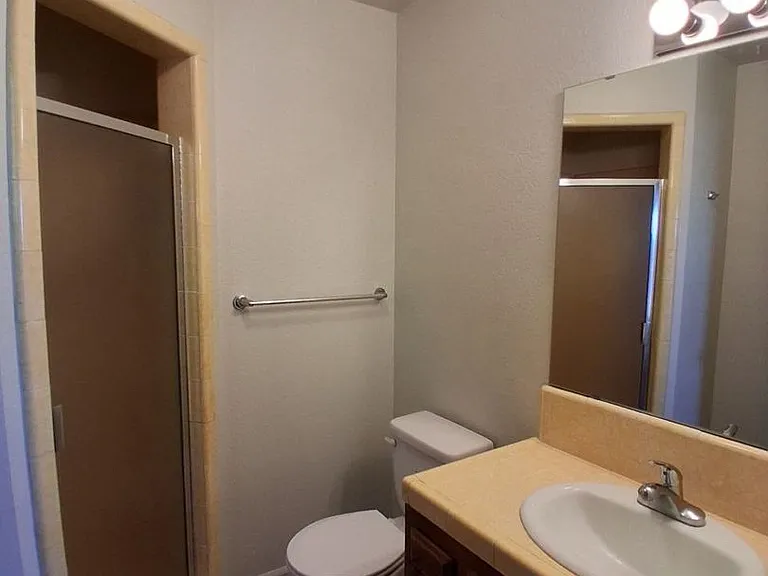 4597 N Emerson Ave — Photo 13