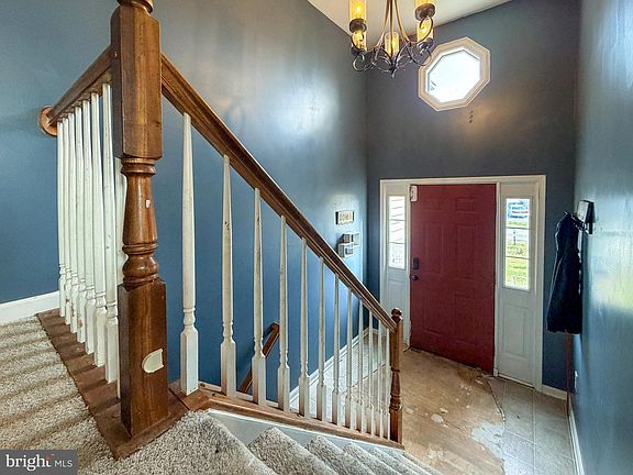 4th image of 380 Wendover Dr