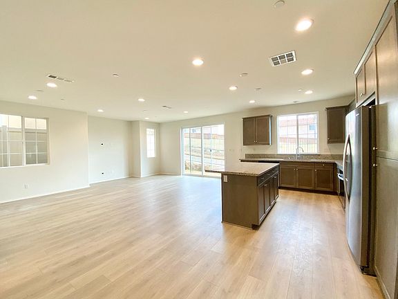 2nd image of 269 Cherry Laurel Ct