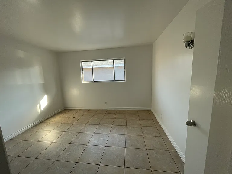 6415 El Selinda Ave — Photo 10