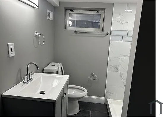1414 Edison Hwy — Photo 32