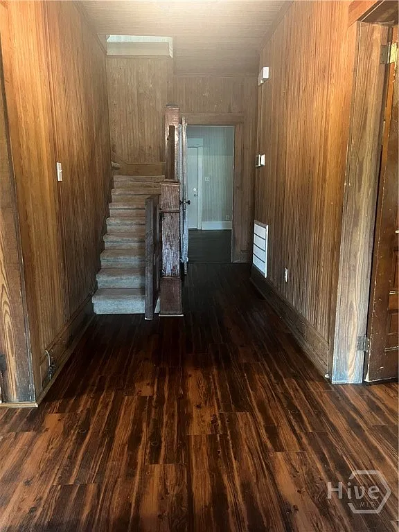 3 bed, 2.5 bath, 2000 sqft, $2,000 — Photo 3