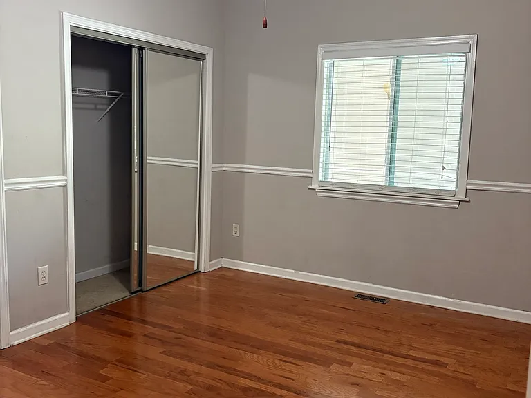 403 Saint Dunstans Ct — Photo 17