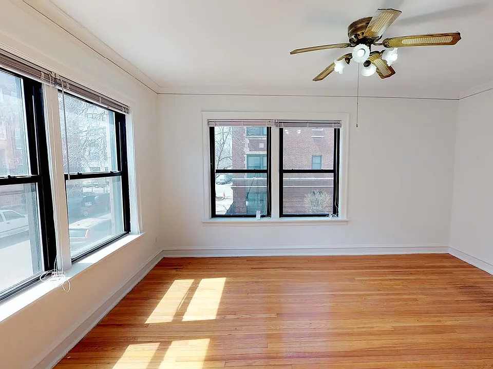 Dining/Living room