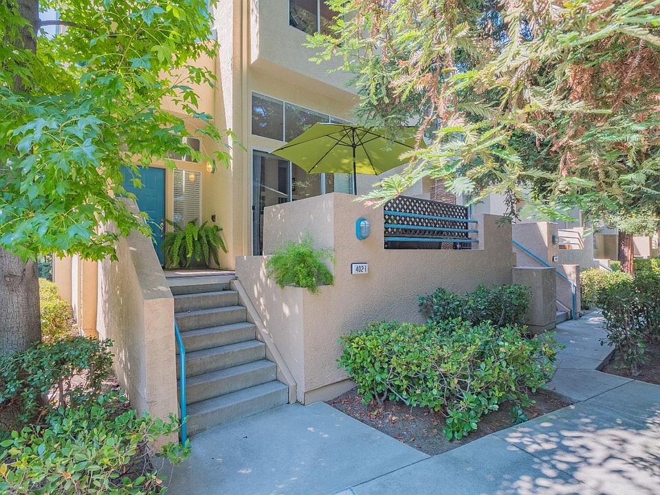 1st image of 402 Galleria Dr APT 1