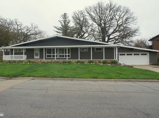 713 White Post Dr, Webster City, IA 50595