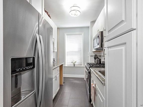 2nd image of 32-05 81st St #Bb3-e