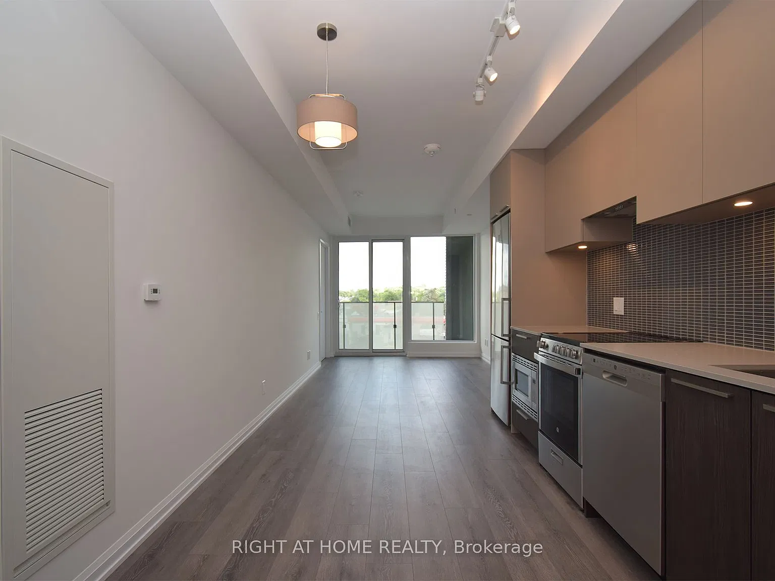 1 bed, $2,275 — Photo 2