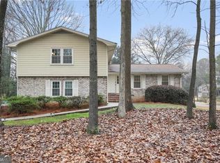2444 Windon Ct, Dunwoody, GA 30360