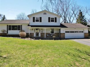 12 Highview Trl, Pittsford, NY 14534