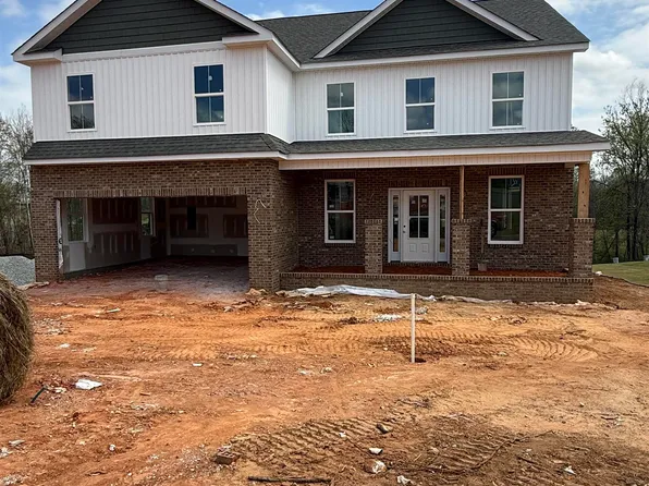 749 Ruby Golightly Dr, Inman, SC 29349