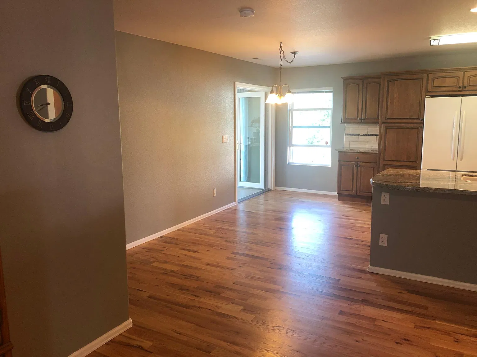 15632 Paiute Cir — Photo 4