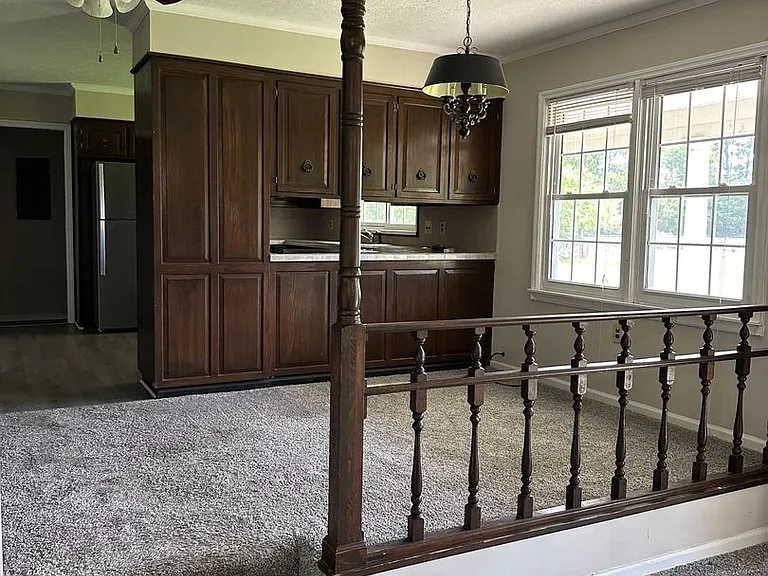 985 Pineland Ave — Photo 14
