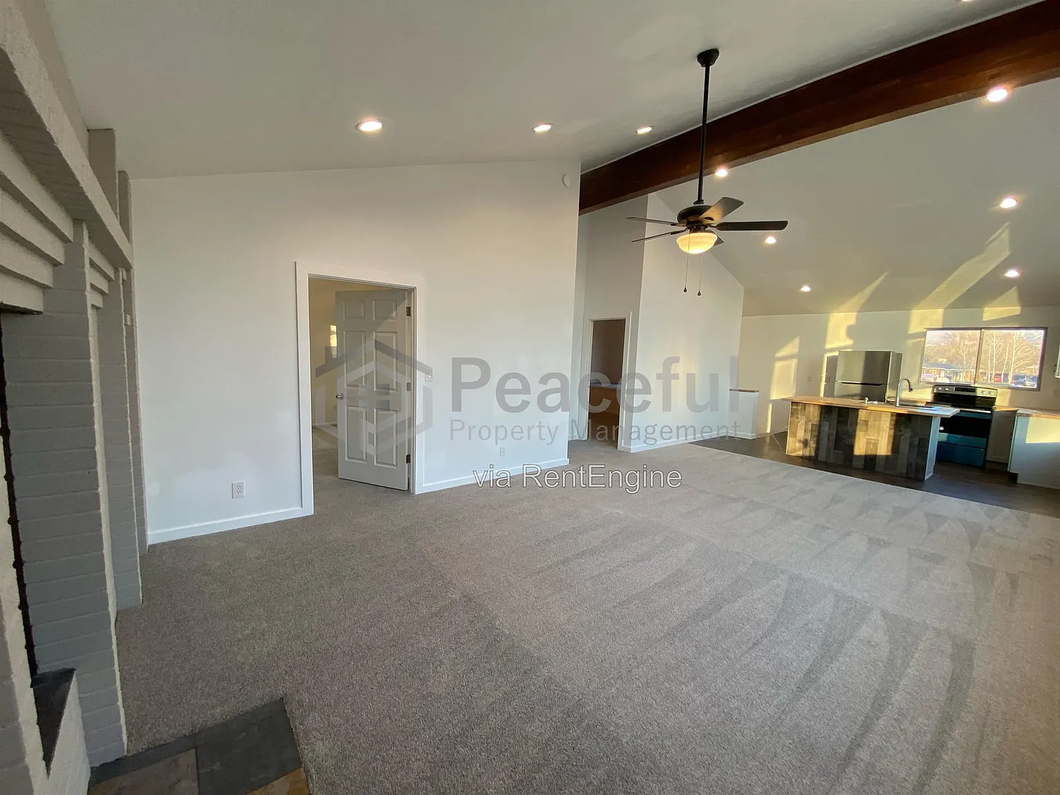 2 bed, 1.0 bath, 1050 sqft, $1,500 — Photo 3