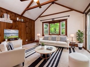 202 Glenellen Rd, West Roxbury, MA 02132