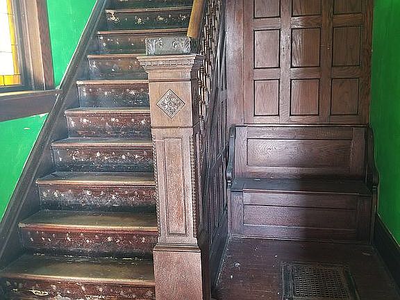 2nd image of 107 W Church St