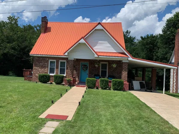 35 Gray St, Allen, KY 41601