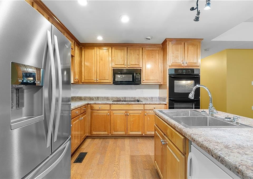 1st image of 328 Rain Valley Cir