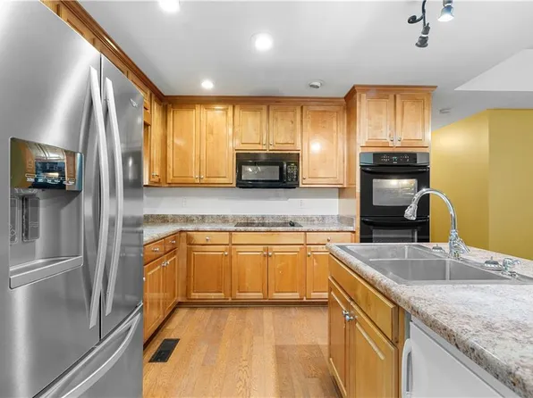 328 Rain Valley Cir, Meansville, GA 30256