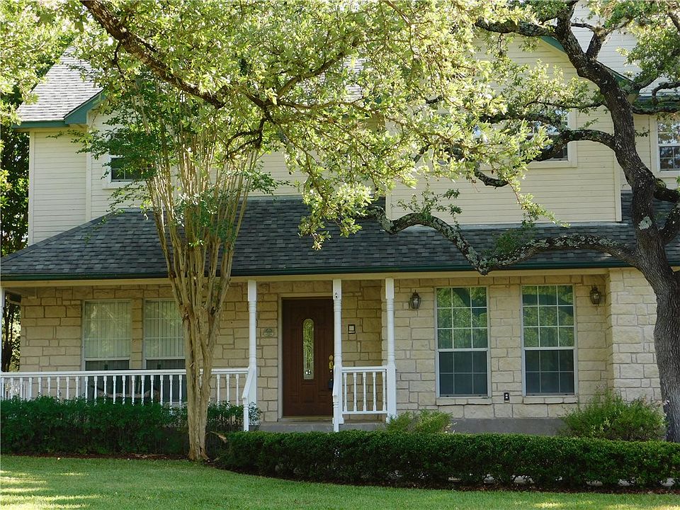 1st image of 6 Brookhollow Dr