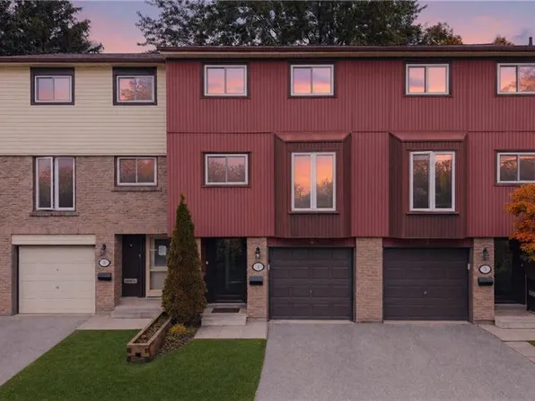 2 Worton Ave #4, Guelph, ON N1H 7C5